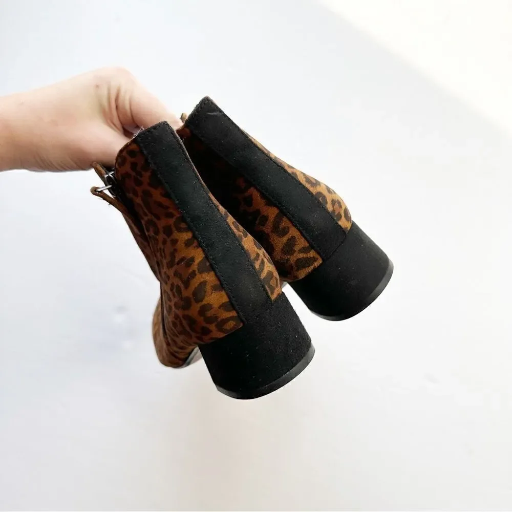Clarks Marilyn Beth Leopard Print Ankle Boots Suede Leather Tan Brown Size 6